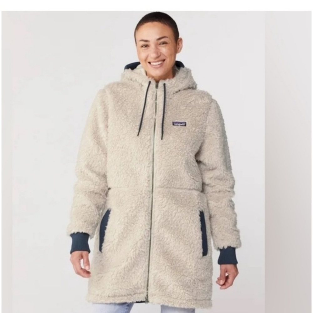Patagonia Cream Teddy Jacket with Navy Accents